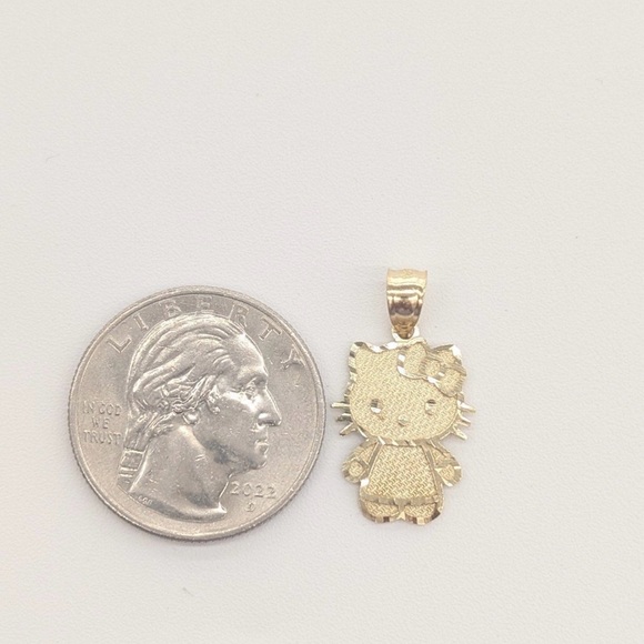 10kt Real Gold Hello Kitty Pendant - Picture 6 of 11